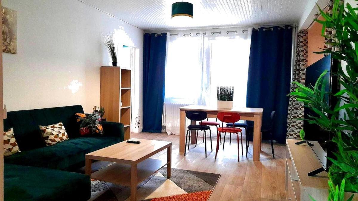 Elegant T3 Renove, Wifi, 6 Personnes Max Appartement *